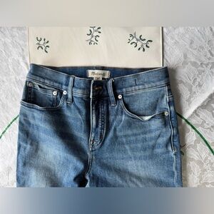 Madewell Mid-Rise Kickout Women's Denim Jeans